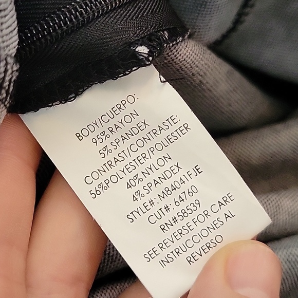 Retro Wiggle Dress - Picture 9 of 12